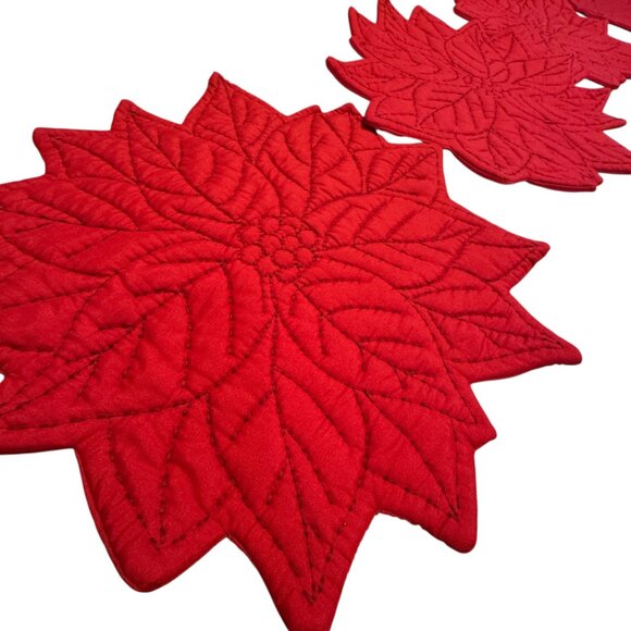 Set of 4 Christmas Placemats Red Poinsettia Flowers Quilted by Nicole Miller - Picture 2 of 8